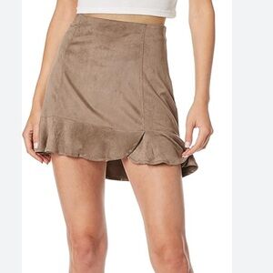 BB Dakota Taupe Ruffle-Hem Skater Skirt